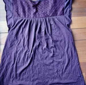 Womens sleeveless top. Gap Size M Purple